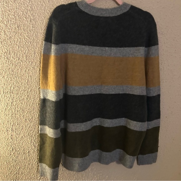 Express NWT Men’s Striped Crewneck Sweater Color Block Size L Wool Soft Cozy - Picture 5 of 9